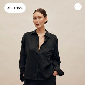 Djerf Avenue - On The Go Shirt - Ash